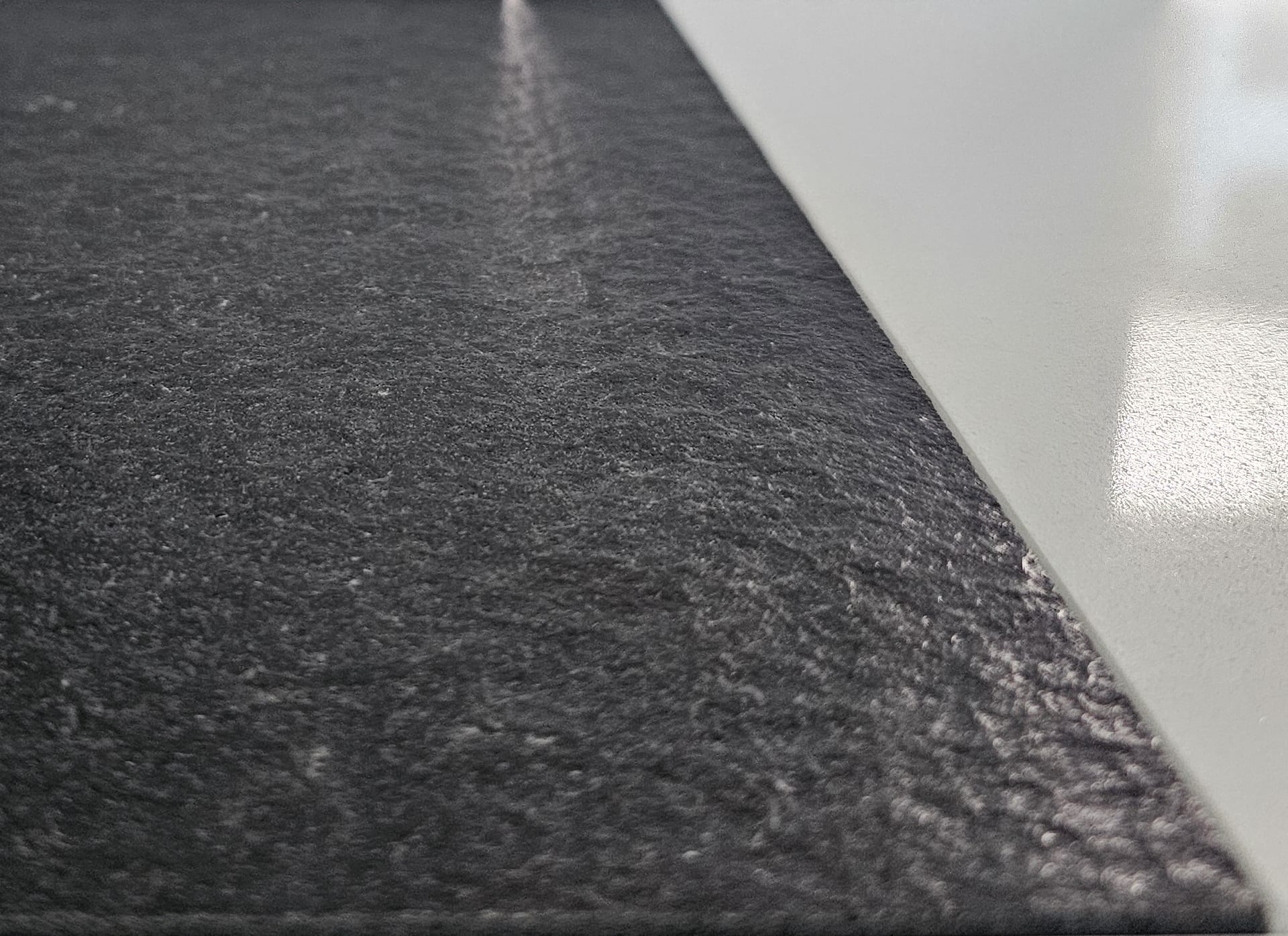 Eco Antik Oberfläche – geflammt und mehrfach gebürstet