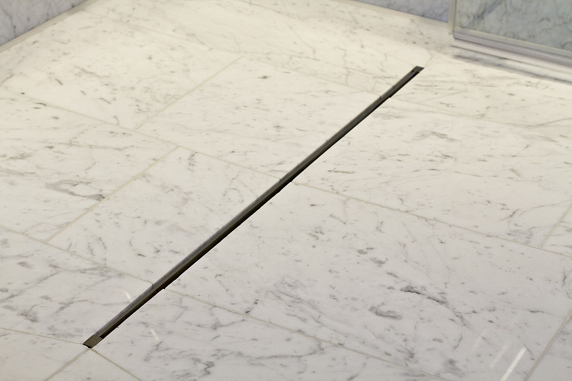 Bianco Carrara / Star Galaxy – Bäder Projekt