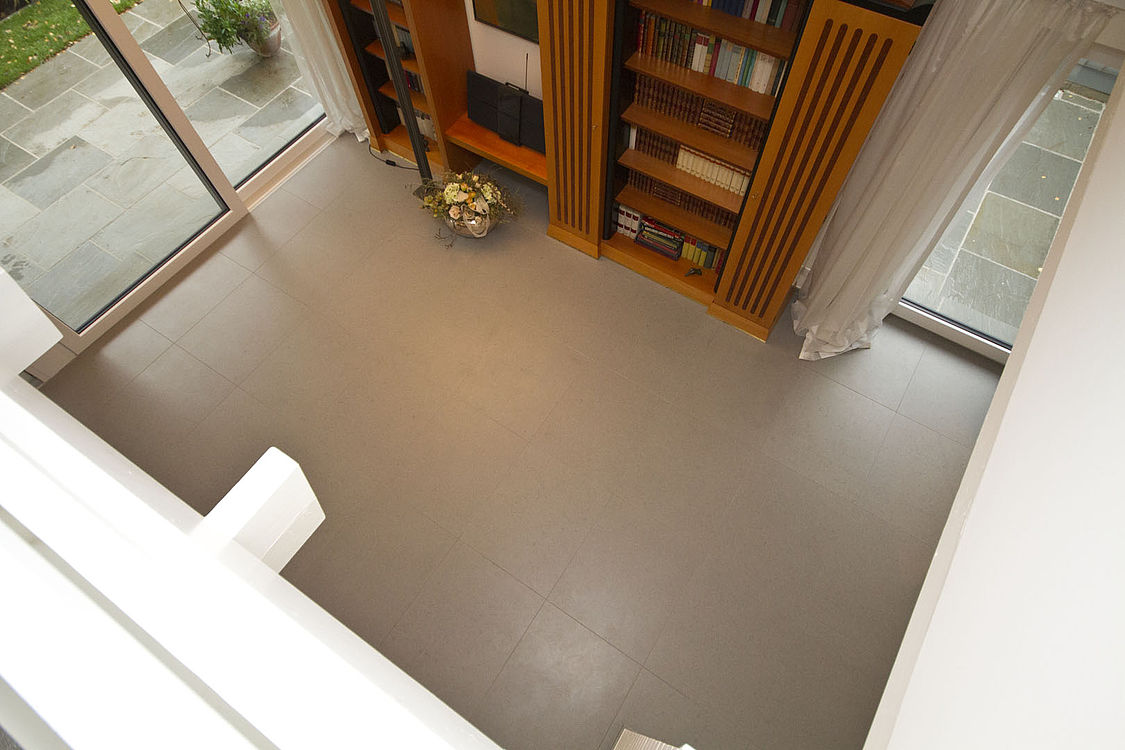 Caesarstone 4030 Oyster – Böden Projekt