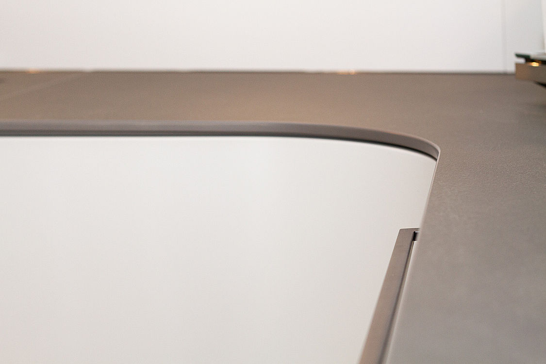 Laminam Calce Nero – Küchen Projekt